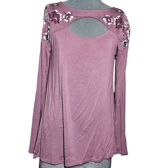 Long Sleeve Cutout Blouse Size Small - Picture 1 of 4